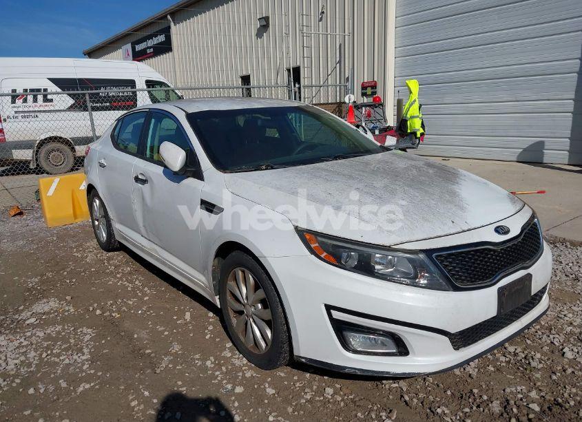 Photo 6 of 2015 Kia Optima LX (VIN 5XXGM4A72FG443165)