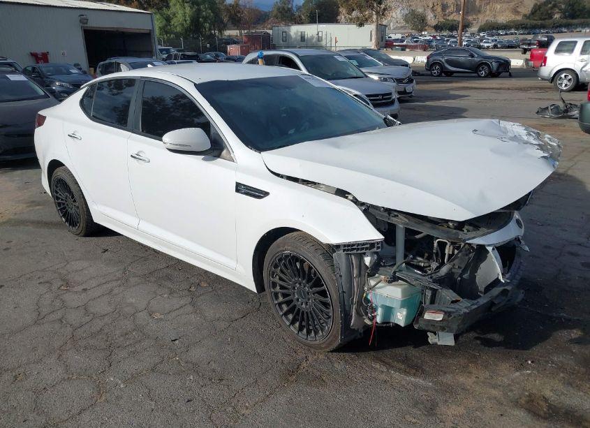 2015 Kia Optima LX (VIN 5XXGM4A72FG444350) main photo