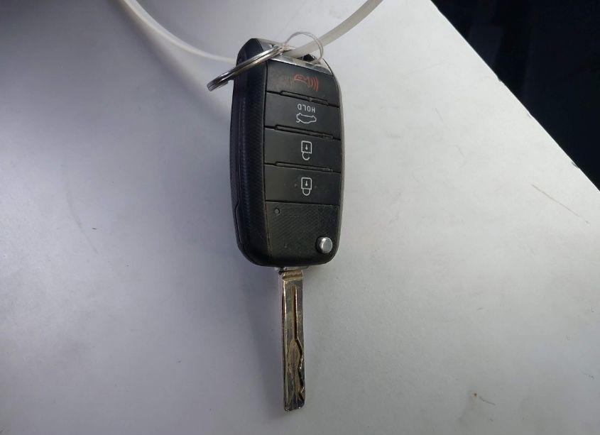 Photo 11 of 2015 Kia Optima LX (VIN 5XXGM4A72FG444350)