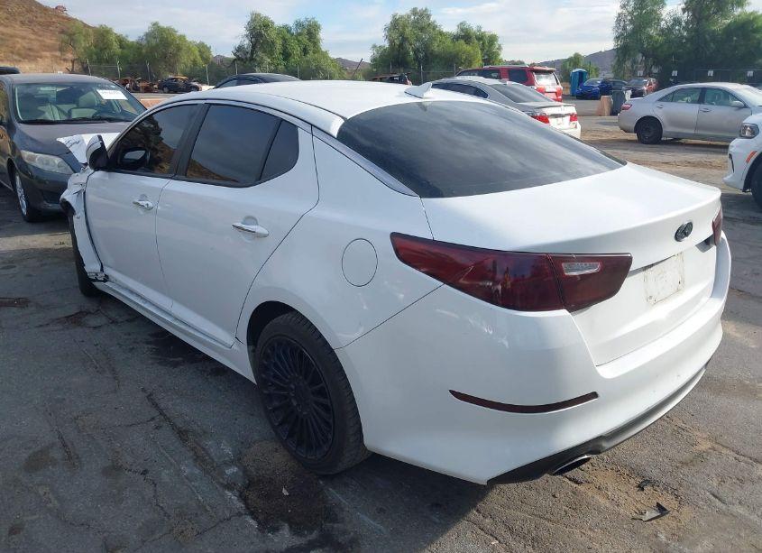 Photo 3 of 2015 Kia Optima LX (VIN 5XXGM4A72FG444350)