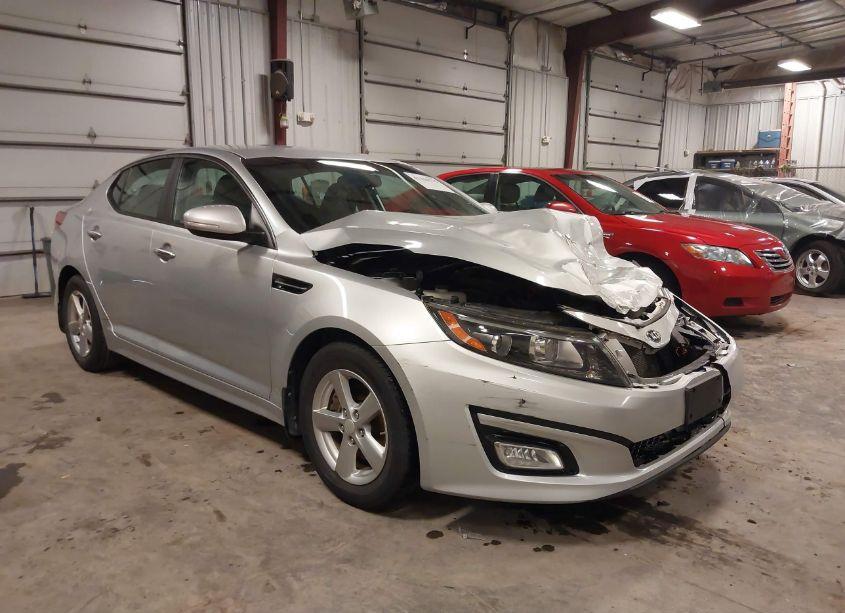 2015 Kia Optima LX (VIN 5XXGM4A72FG446020) main photo