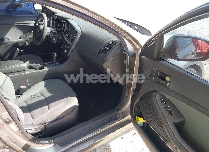 Photo 5 of 2015 Kia Optima LX (VIN 5XXGM4A72FG449483)