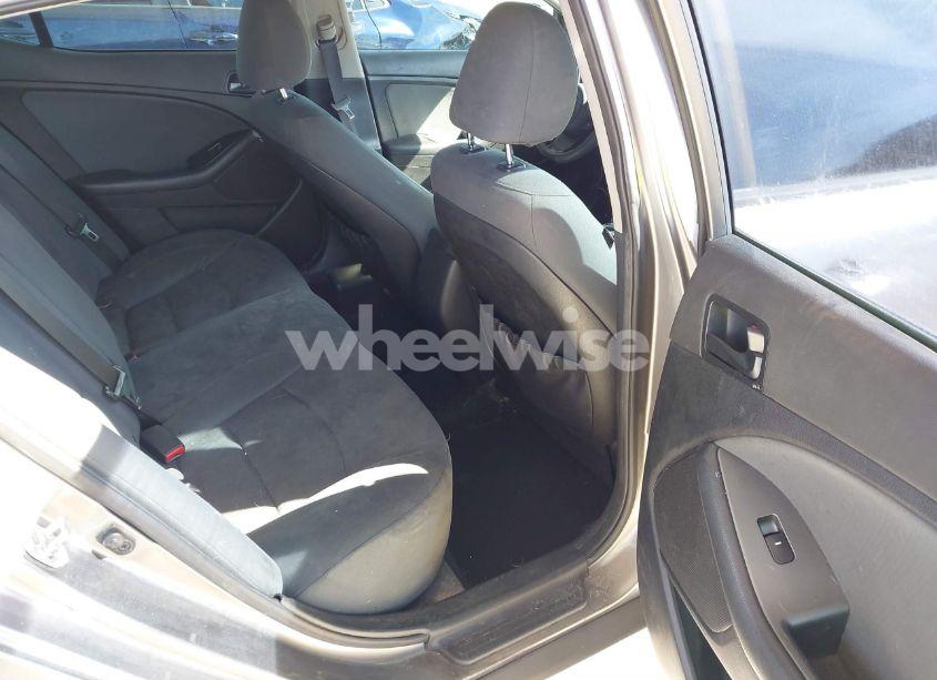 Photo 8 of 2015 Kia Optima LX (VIN 5XXGM4A72FG449483)