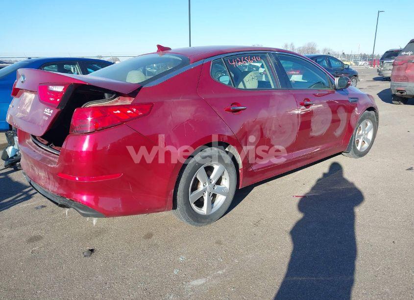 Photo 4 of 2015 Kia Optima LX (VIN 5XXGM4A72FG456952)