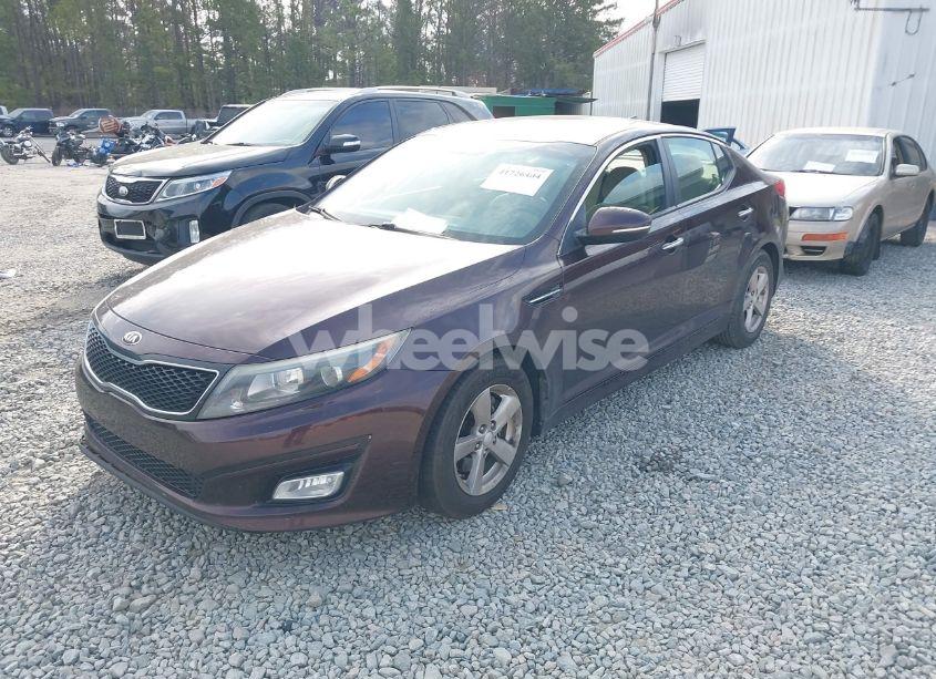 Photo 2 of 2015 Kia Optima LX (VIN 5XXGM4A72FG457325)