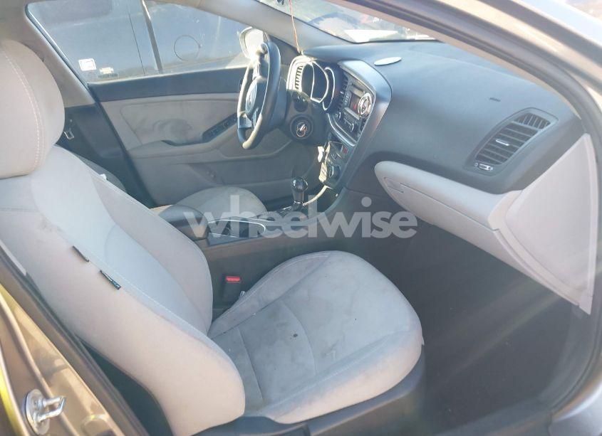 Photo 5 of 2015 Kia Optima LX (VIN 5XXGM4A72FG458989)