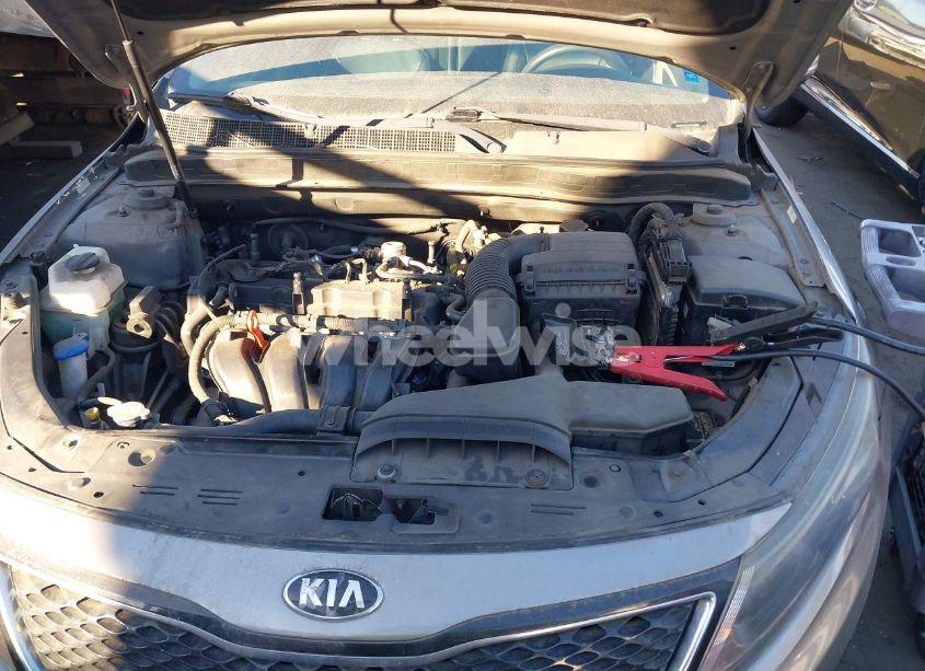 Photo 10 of 2015 Kia Optima LX (VIN 5XXGM4A72FG467496)