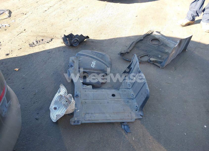 Photo 11 of 2015 Kia Optima LX (VIN 5XXGM4A72FG467496)