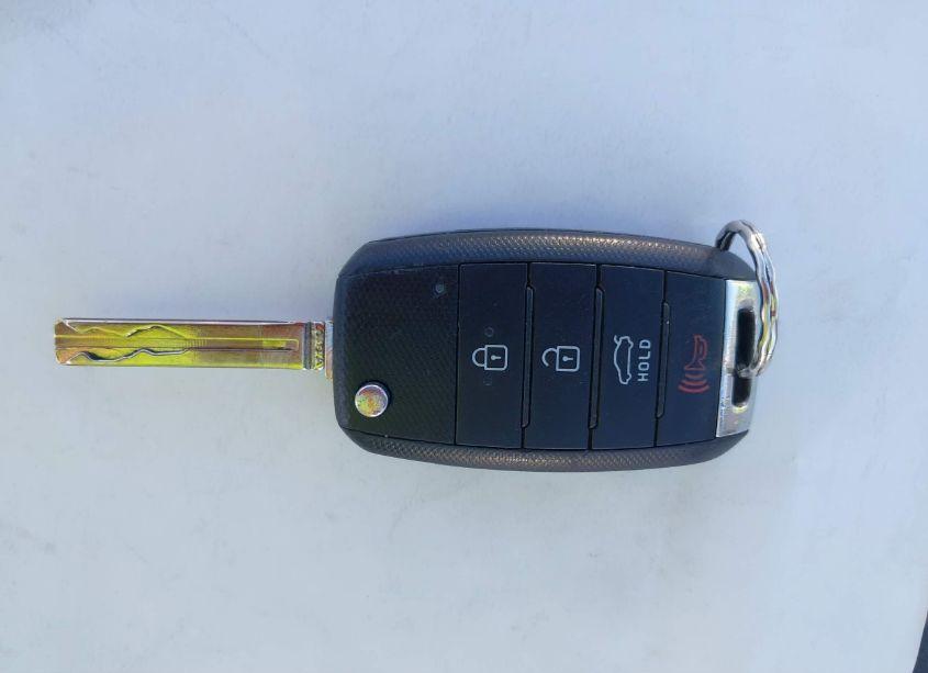 Photo 11 of 2015 Kia Optima LX (VIN 5XXGM4A72FG468664)