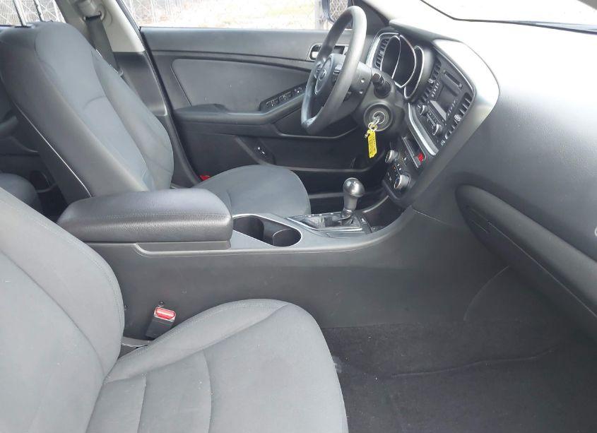 Photo 5 of 2015 Kia Optima LX (VIN 5XXGM4A72FG485626)