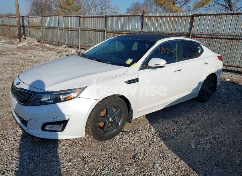 Photo 2 of 2015 Kia Optima LX (VIN 5XXGM4A72FG486002)