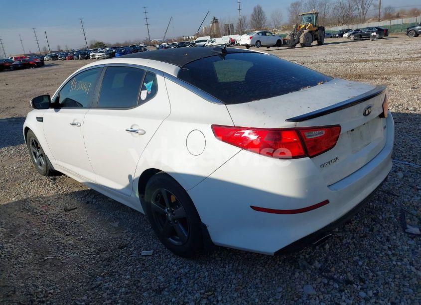 Photo 3 of 2015 Kia Optima LX (VIN 5XXGM4A72FG486002)