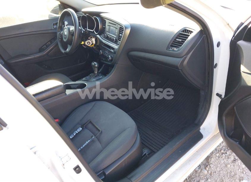 Photo 5 of 2015 Kia Optima LX (VIN 5XXGM4A72FG486002)