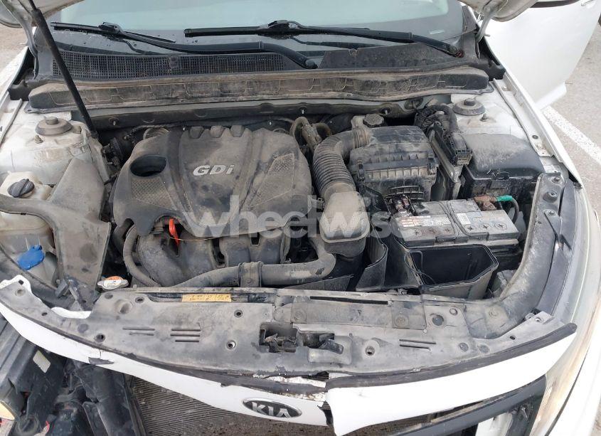 Photo 10 of 2015 Kia Optima LX (VIN 5XXGM4A72FG486050)