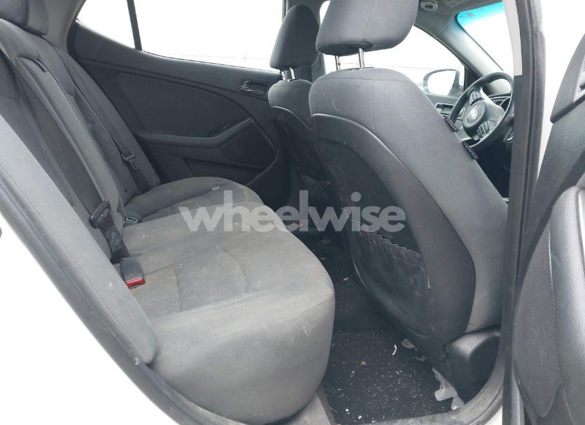 Photo 8 of 2015 Kia Optima LX (VIN 5XXGM4A72FG486050)