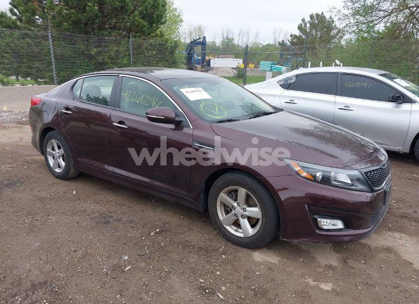 2015 Kia Optima LX (VIN 5XXGM4A72FG491829) main photo