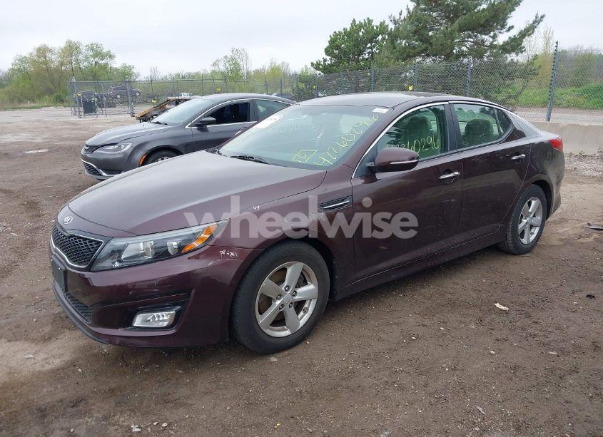 Photo 2 of 2015 Kia Optima LX (VIN 5XXGM4A72FG491829)