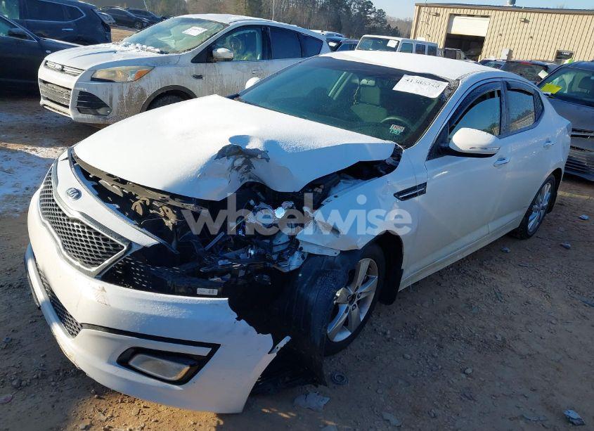Photo 2 of 2015 Kia Optima LX (VIN 5XXGM4A72FG505261)