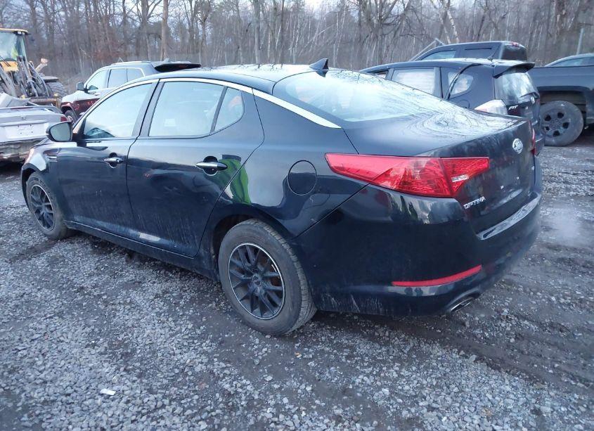 Photo 3 of 2013 Kia Optima LX (VIN 5XXGM4A73DG107179)
