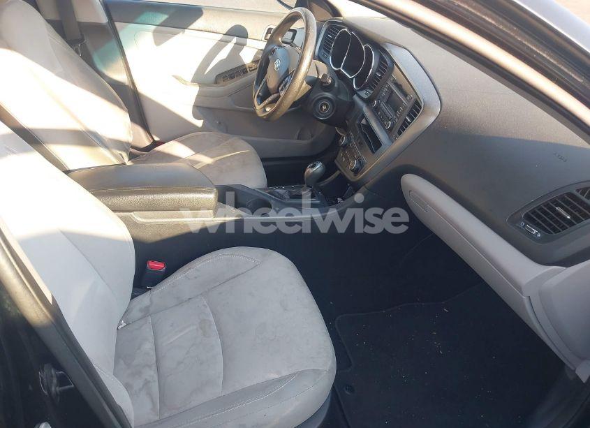 Photo 5 of 2013 Kia Optima LX (VIN 5XXGM4A73DG131448)