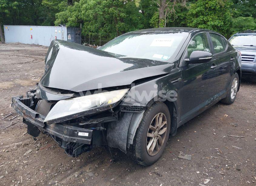 Photo 2 of 2013 Kia Optima LX (VIN 5XXGM4A73DG132535)