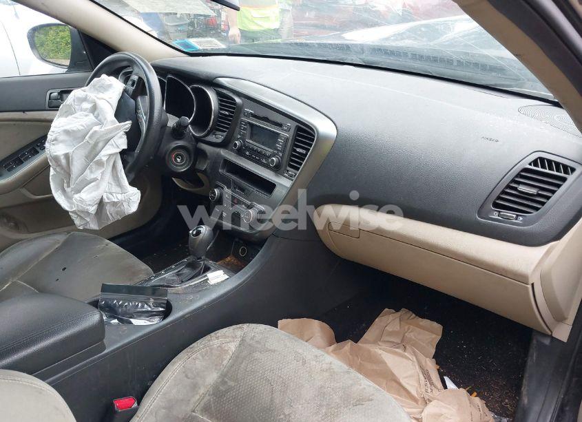 Photo 5 of 2013 Kia Optima LX (VIN 5XXGM4A73DG132535)