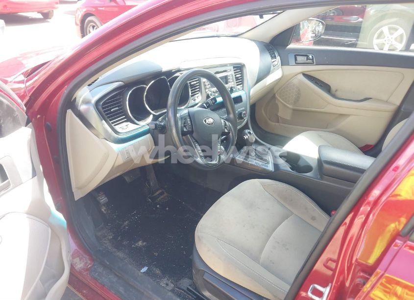 Photo 5 of 2013 Kia Optima LX (VIN 5XXGM4A73DG143096)