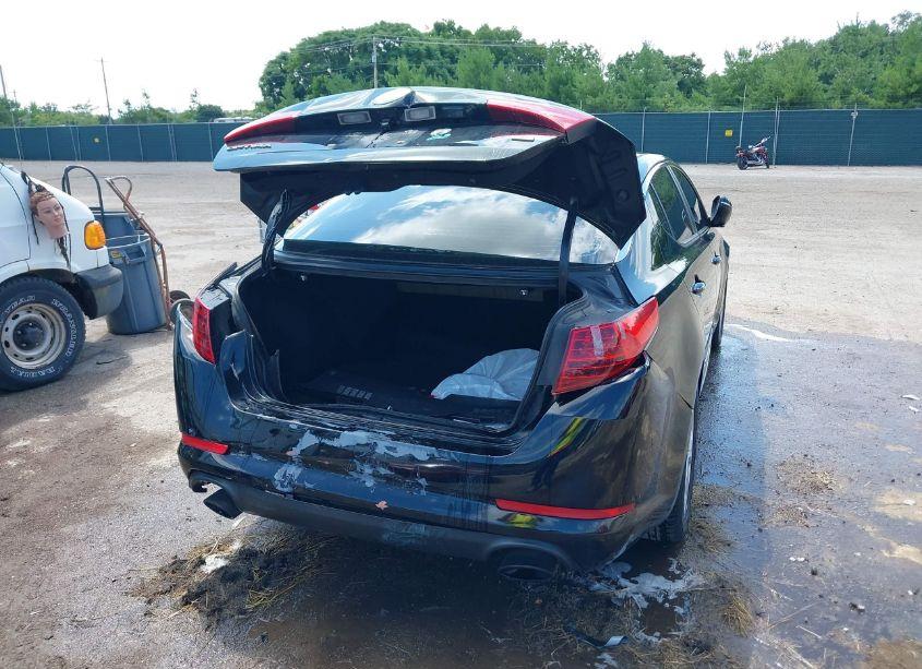 Photo 4 of 2013 Kia Optima LX (VIN 5XXGM4A73DG183078)