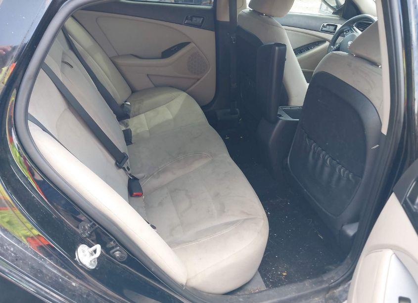 Photo 8 of 2013 Kia Optima LX (VIN 5XXGM4A73DG183078)