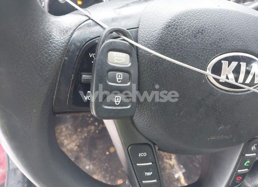 Photo 11 of 2013 Kia Optima LX (VIN 5XXGM4A73DG189768)