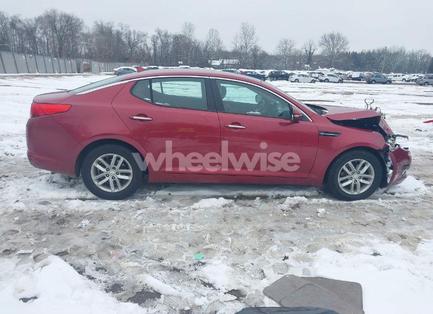 Photo 13 of 2013 Kia Optima LX (VIN 5XXGM4A73DG189768)