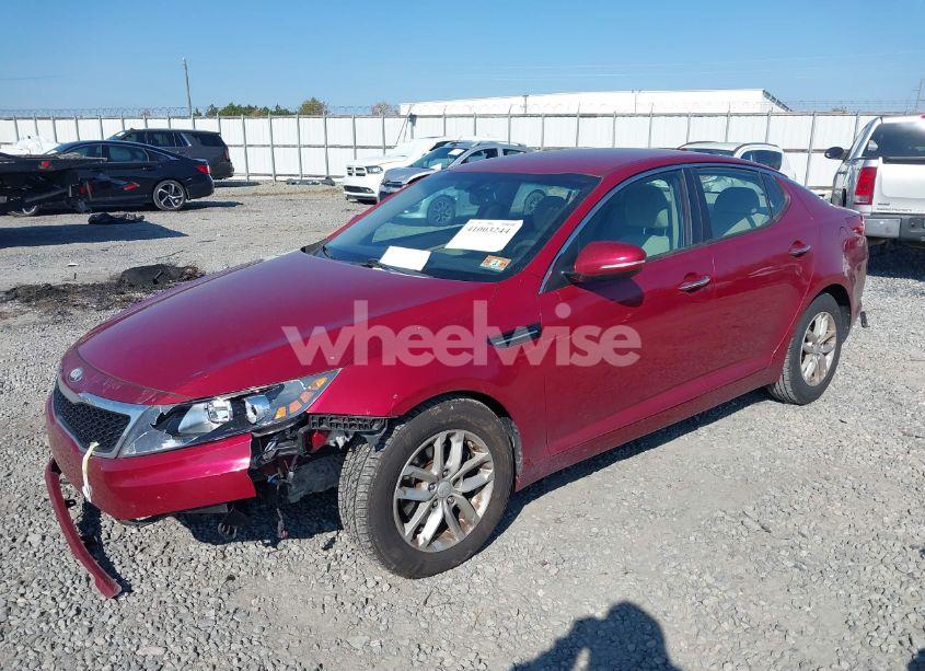 Photo 2 of 2013 Kia Optima LX (VIN 5XXGM4A73DG211901)