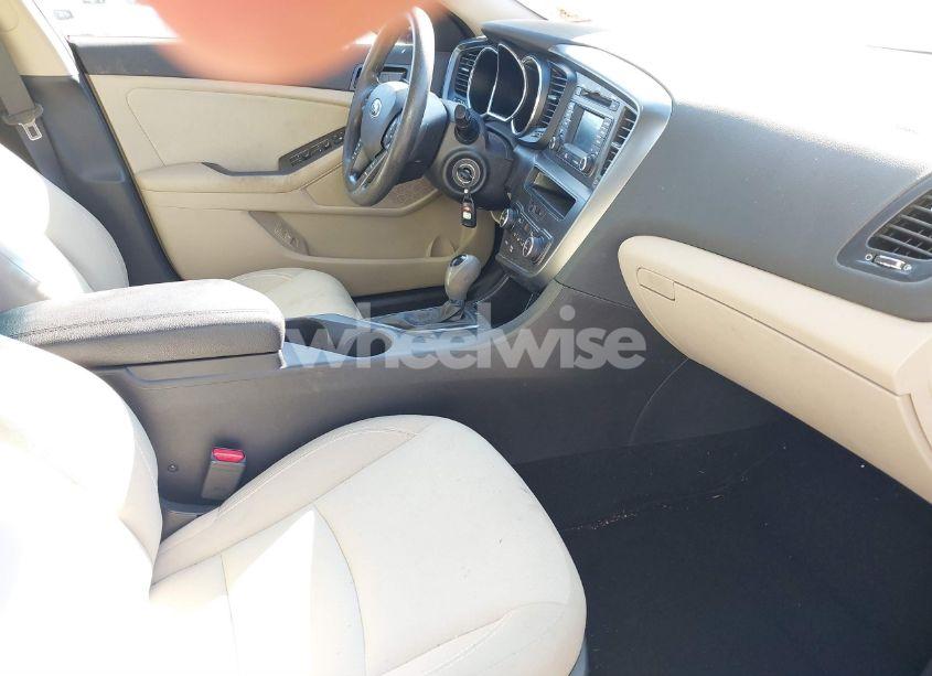 Photo 5 of 2013 Kia Optima LX (VIN 5XXGM4A73DG211901)