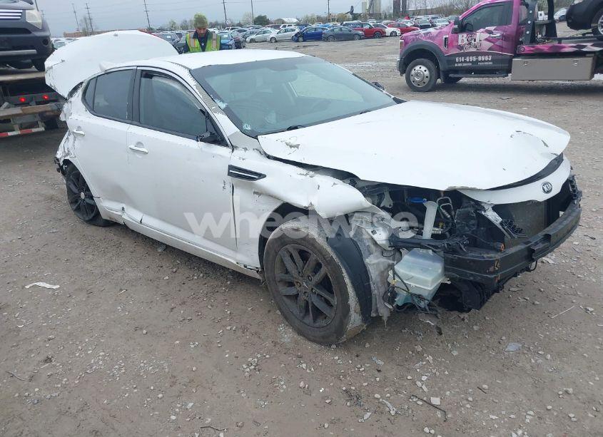 2013 Kia Optima LX (VIN 5XXGM4A73DG256823) main photo