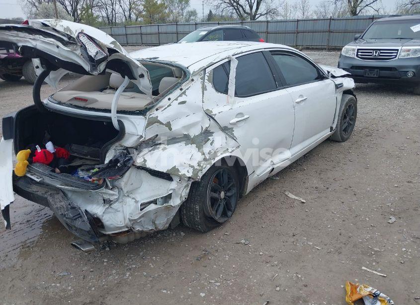 Photo 4 of 2013 Kia Optima LX (VIN 5XXGM4A73DG256823)