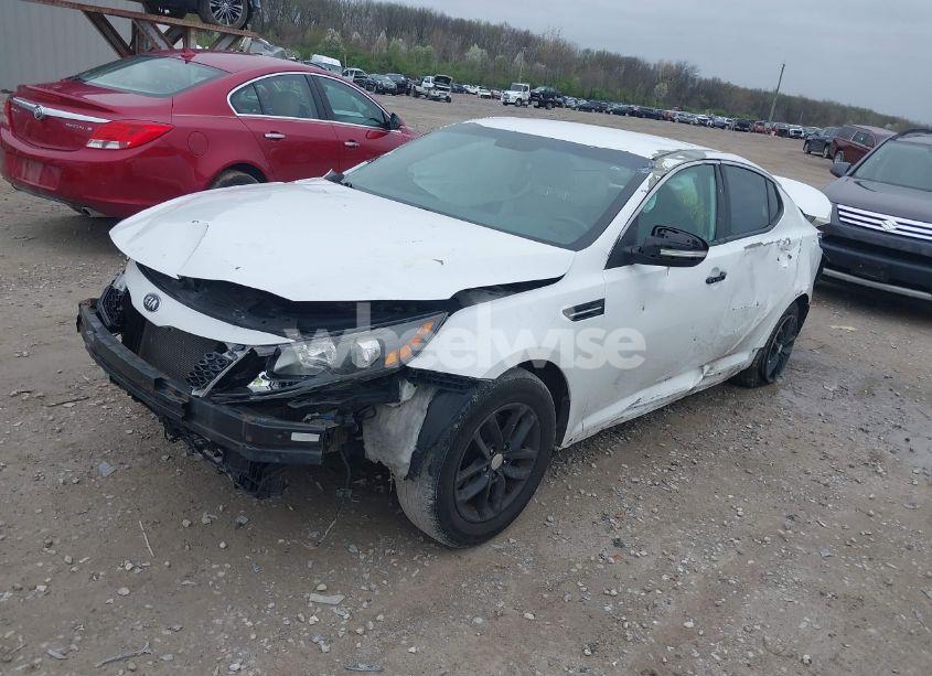 Photo 6 of 2013 Kia Optima LX (VIN 5XXGM4A73DG256823)