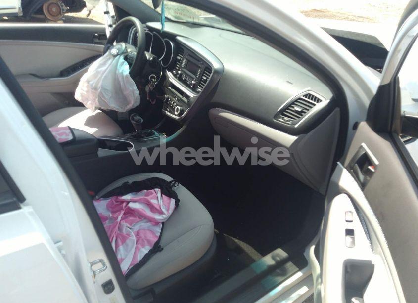 Photo 5 of 2014 Kia Optima LX (VIN 5XXGM4A73EG324295)