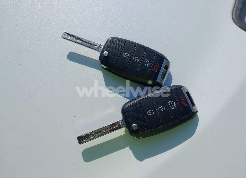 Photo 11 of 2014 Kia Optima LX (VIN 5XXGM4A73EG326242)