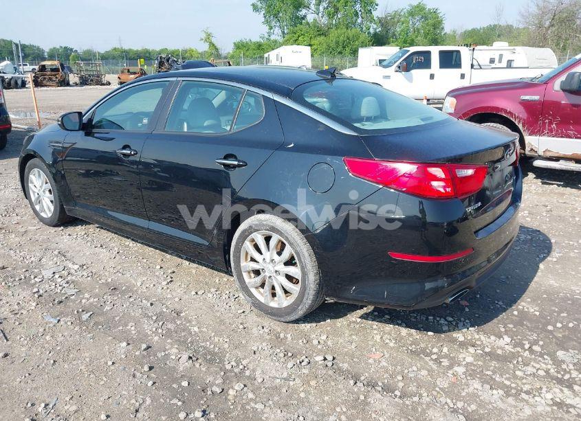 Photo 3 of 2014 Kia Optima LX (VIN 5XXGM4A73EG326242)