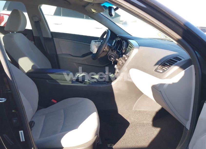 Photo 5 of 2014 Kia Optima LX (VIN 5XXGM4A73EG329576)