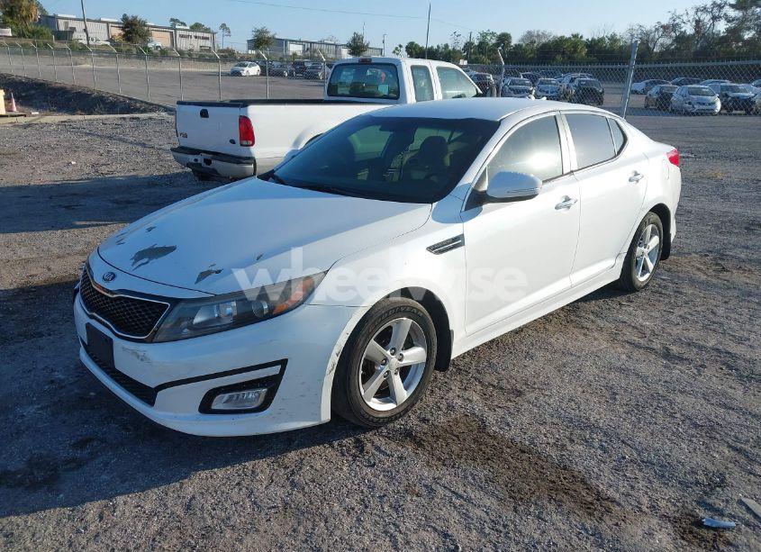 Photo 2 of 2015 Kia Optima LX (VIN 5XXGM4A73FG356083)