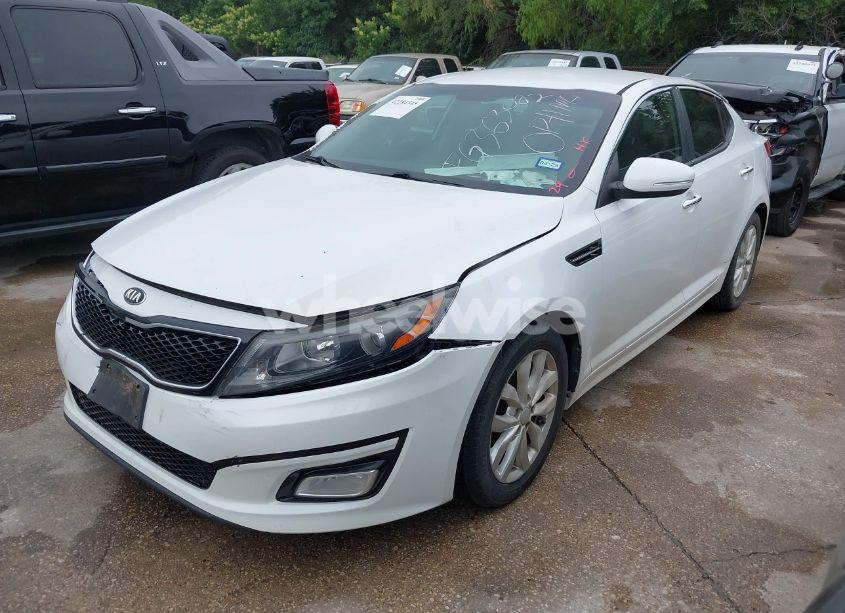 Photo 2 of 2015 Kia Optima LX (VIN 5XXGM4A73FG363082)