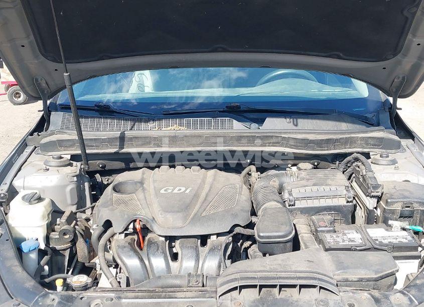 Photo 10 of 2015 Kia Optima LX (VIN 5XXGM4A73FG400390)