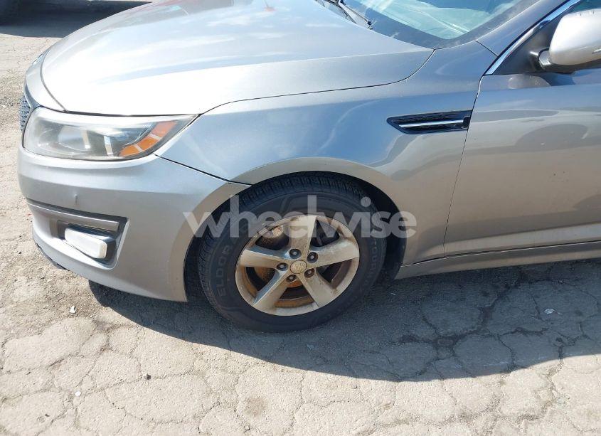 Photo 12 of 2015 Kia Optima LX (VIN 5XXGM4A73FG400390)