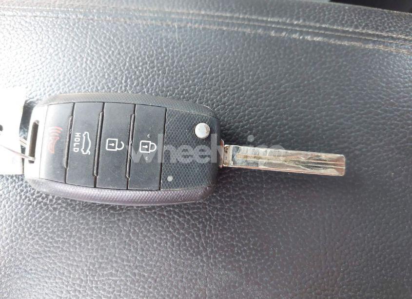 Photo 11 of 2015 Kia Optima LX (VIN 5XXGM4A73FG410160)