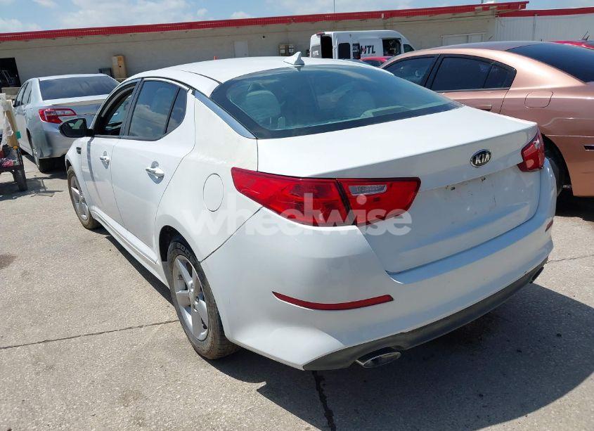 Photo 3 of 2015 Kia Optima LX (VIN 5XXGM4A73FG410160)