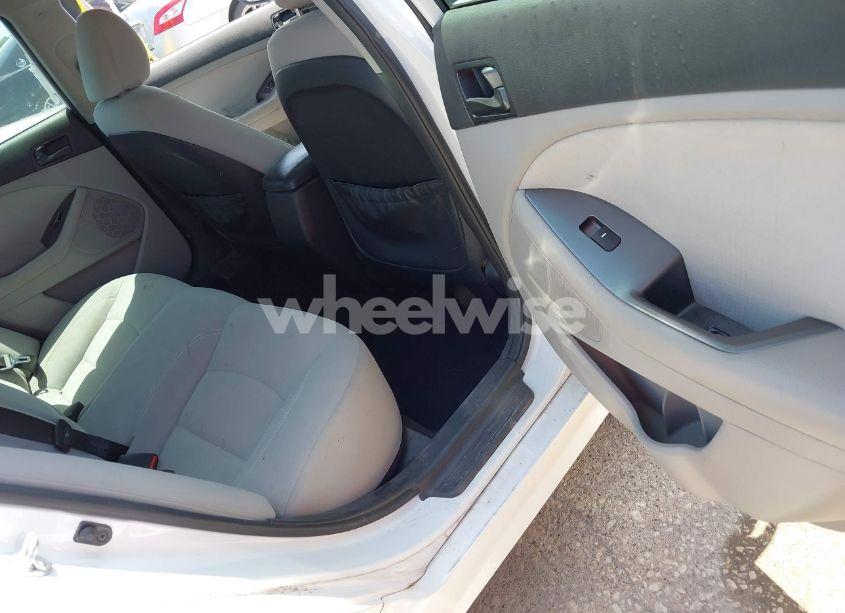Photo 8 of 2015 Kia Optima LX (VIN 5XXGM4A73FG410160)