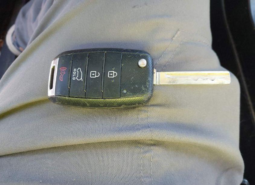 Photo 11 of 2015 Kia Optima LX (VIN 5XXGM4A73FG412863)