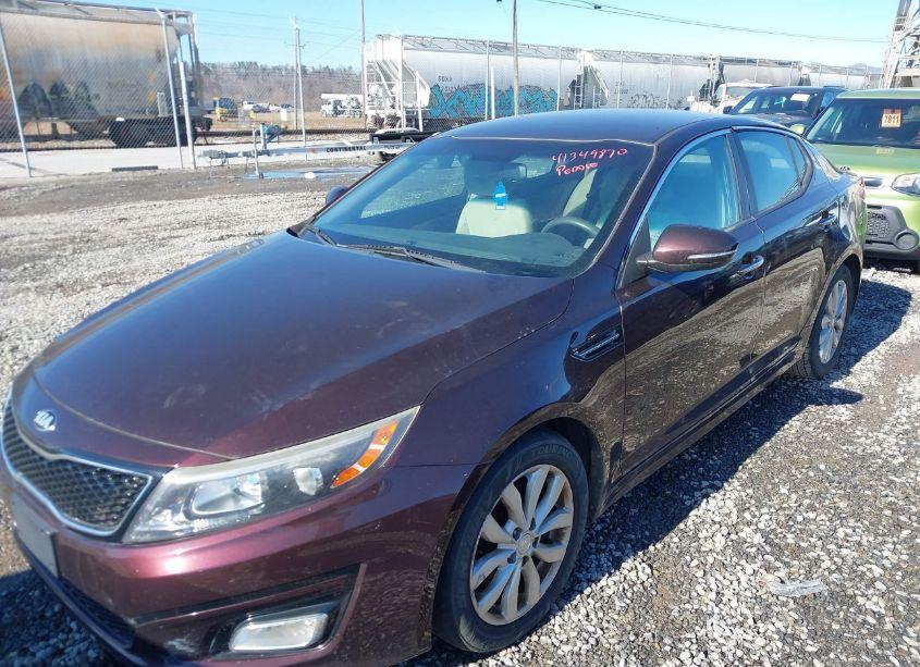 Photo 2 of 2015 Kia Optima LX (VIN 5XXGM4A73FG412863)