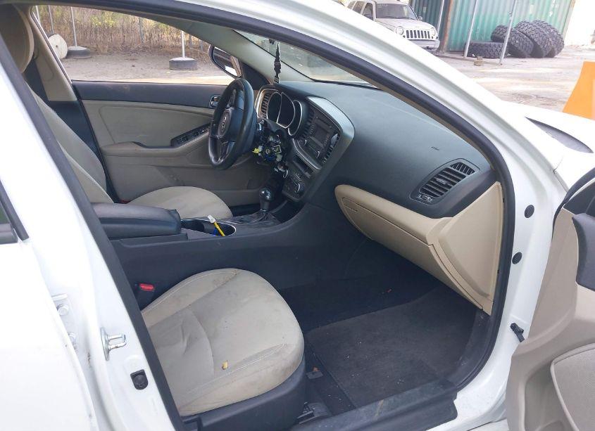 Photo 5 of 2015 Kia Optima LX (VIN 5XXGM4A73FG417416)